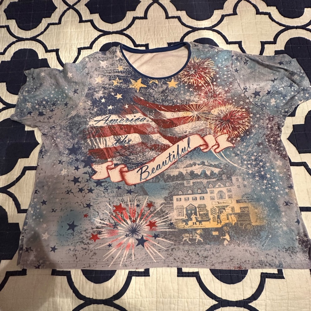 Source Unknown Blue and Red Short Sleeve Tee